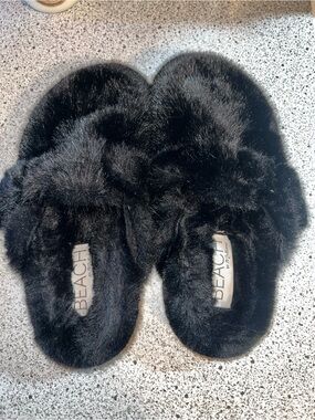 Matisse Black Plush Faux Fur Slide Slippers